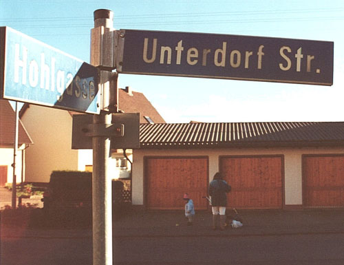 unterdorf_schild.jpg (45620 Byte)